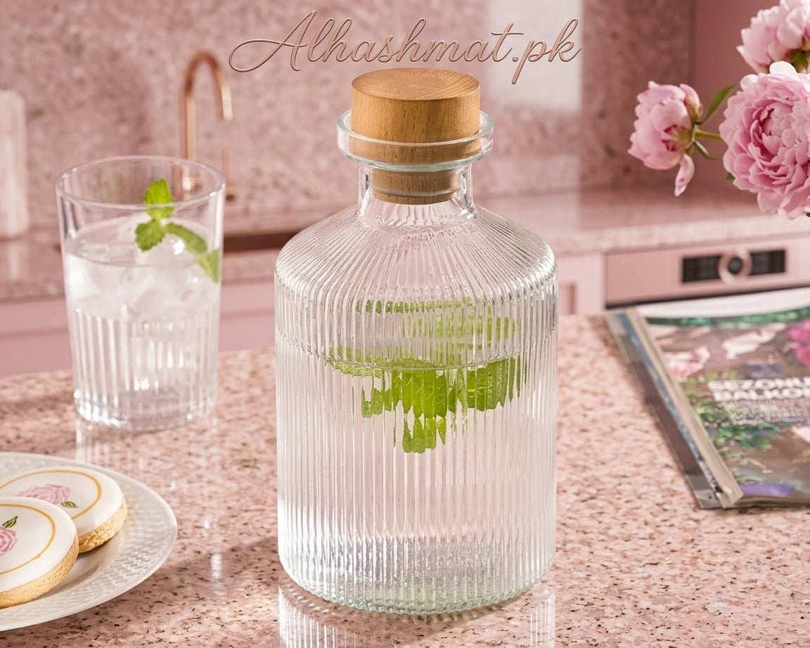 Elegant Glass Water Bottle with Wooden Lid – Minimalist Luxury for Everyday Use