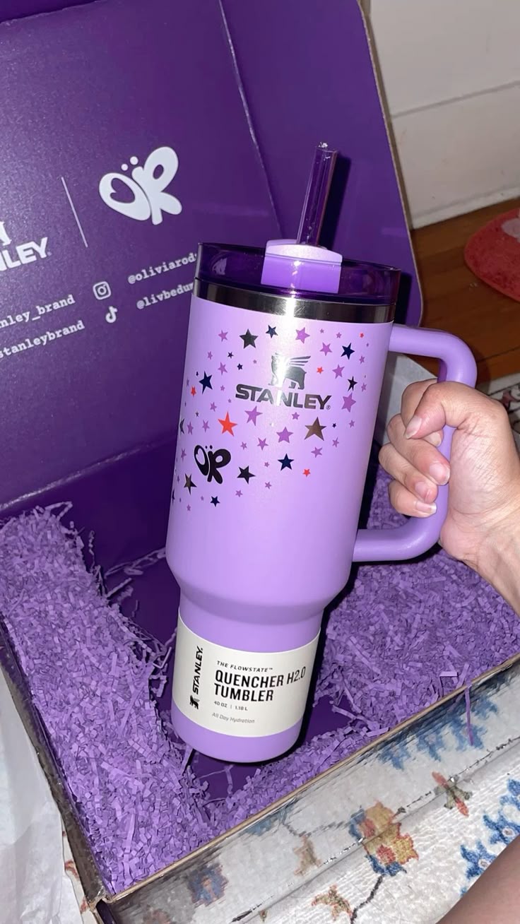 Stanley x Olivia Rodrigo Limited Edition 40oz Quencher H2.0 FlowState Tumbler.