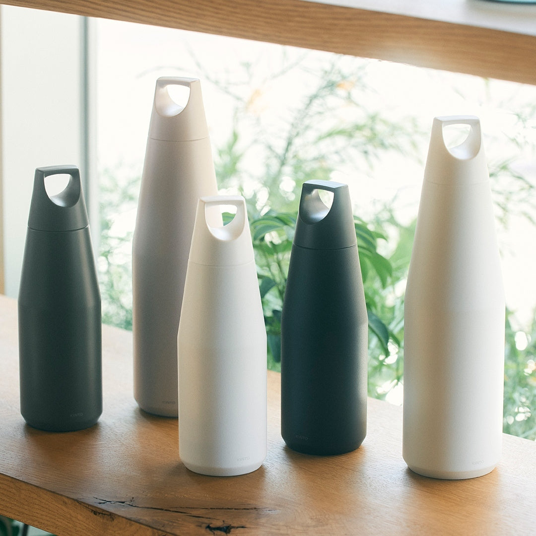 Sleek Minimalist Water Bottle – Modern Hydration Available in 550ml & 1080ml